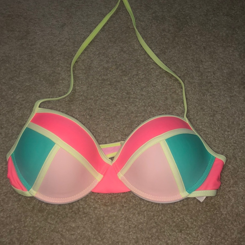 Bikini top